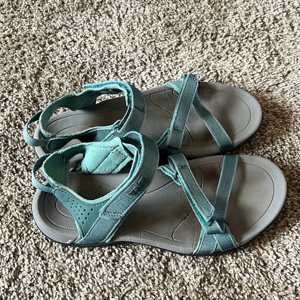 Teva Verra Aqua Sandals size 6